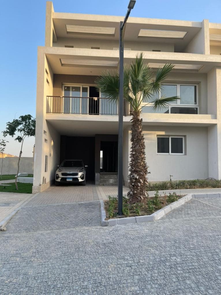 Townhouse, Pyramid Hills